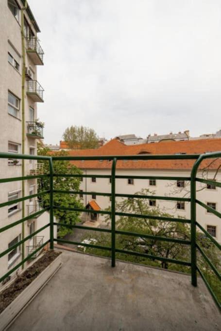 Apartament Art Deco 3 Bedroom, 3 Bathroom, Balcony