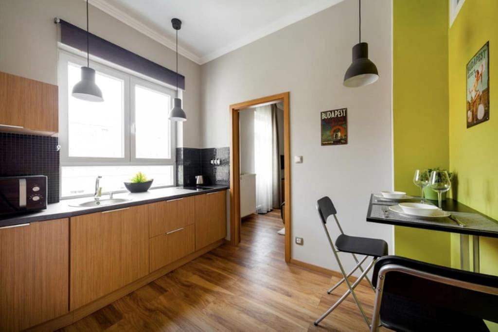 Apartament Art Deco 3 Bedroom, 3 Bathroom, Balcony *