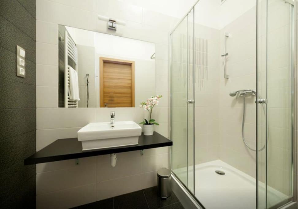 Apartament Art Deco 3 Bedroom, 3 Bathroom, Balcony
