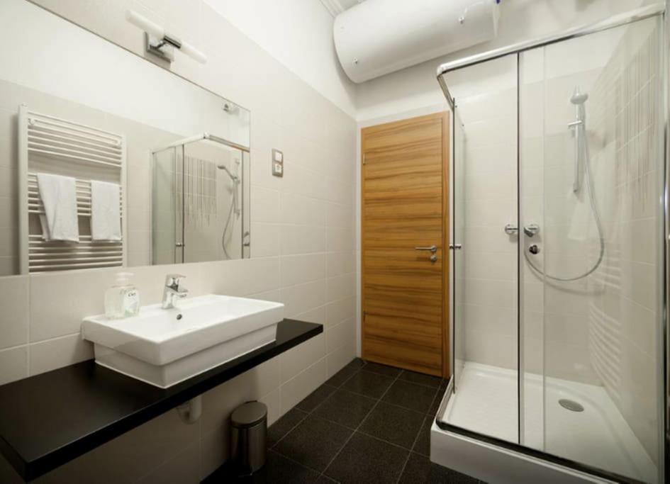 Apartament Art Deco 3 Bedroom, 3 Bathroom, Balcony Budapeszt