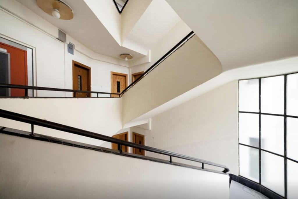 Apartment Art Deco 3 Bedroom, 3 Bathroom, Balcony Budapest