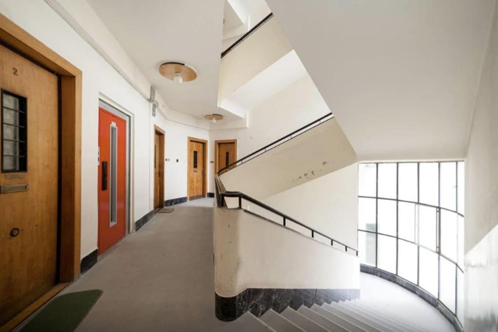 Apartment Art Deco 3 Bedroom, 3 Bathroom, Balcony Budapest